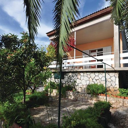 Awesome Home In Seget Vranjica With Wifi Ngoại thất bức ảnh